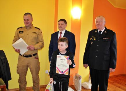 W gminie Bukowiec wyłoniono uczniów, którzy najwięcej wiedzą o pożarnictwie