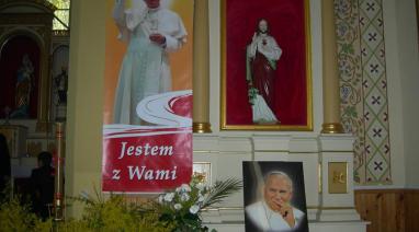 Uczczenie beatyfikacji Jana Pawła II - Parafia Polskie Łąki