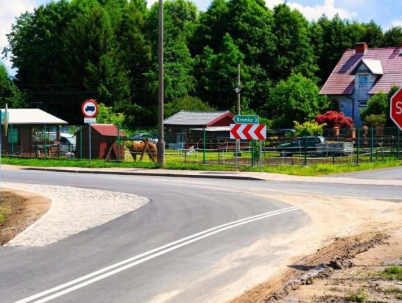 Remont ulicy Brzozowej w Bukowcu zakończony. To wspólna inwestycja powiatu i gminy