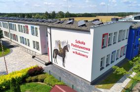 Kompleks sportowy przy szkole w Bukowcu z zagospodarowaniem terenu i instalacją fotowoltaiczną