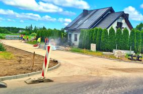 Rozpoczęły się prace przy budowie kolejnych dróg w gminie Bukowiec