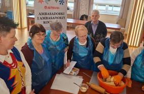 Bałabunowa biesiada i papierowe lampiony w klubie „Senior+” w Bukowcu