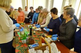 Było naprawdę smacznie. Warsztaty kulinarne w klubie seniora w Bukowcu