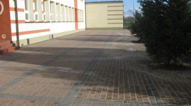 Zagospodarowanie terenu przy szkole w Przysiersku 2014