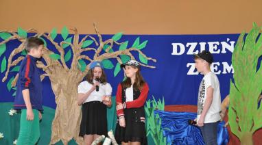 Obchody Światowego Dnia Ziemi w Szkole Podstawowej w Różannie 2016