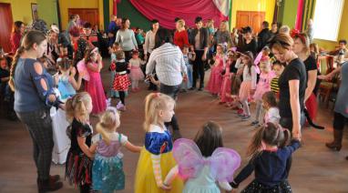 Karnawałowe szaleństwo przedszkolaków w Bukowcu 2019