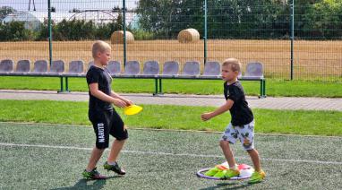 Trwają sportowe półkolonie dla dzieci. Zajęcia zorganizował Sportis Bukowiec 2023