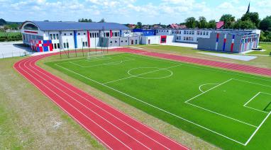 Budowa kompleksu sportowego przy szkole w Bukowcu z zagospodarowaniem terenu i instalacją fotowoltaiczną 2024