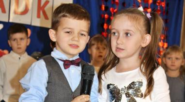 Dzień Babci i Dziadka w przedszkolu w Bukowcu. Fotorelacja z uroczystości 2025