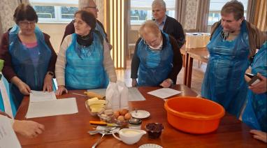 Bałabunowa biesiada i papierowe lampiony w klubie „Senior+” w Bukowcu 2025