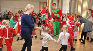 Mikołajki i kiermasz bożonarodzeniowy 2025