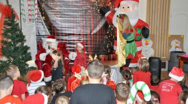 Mikołajki i kiermasz bożonarodzeniowy 2025