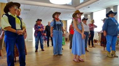 Seniorzy z Bukowca pożegnali lato. I to w westernowym stylu 2026
